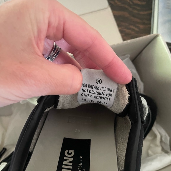 Golden Goose Women's Running Sole Athletic Sneaker Black With Silver Star Sz 38 - Picture 9 of 15